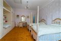 11 Seafield Road West