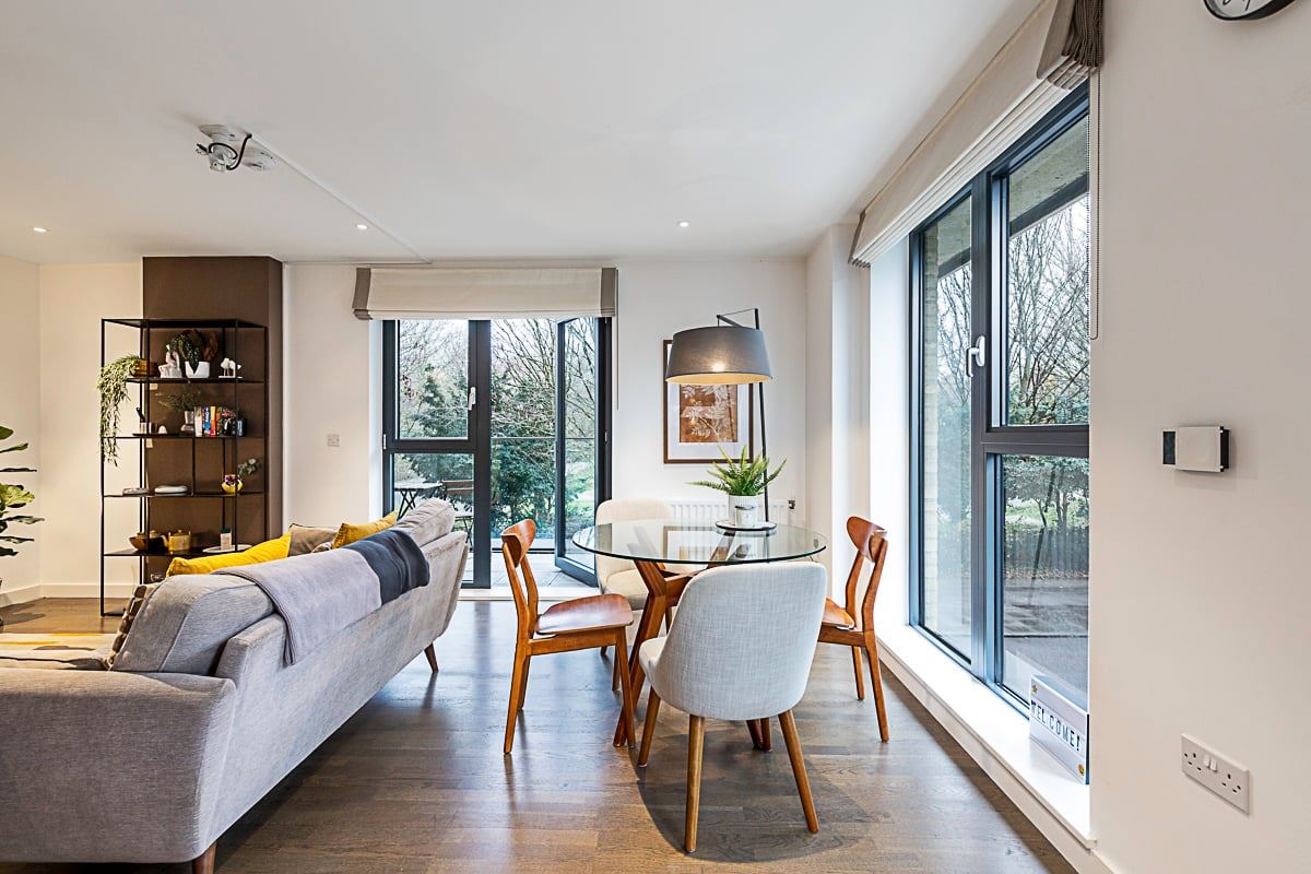 A Parkside View,London,Greater London,United Kingdom