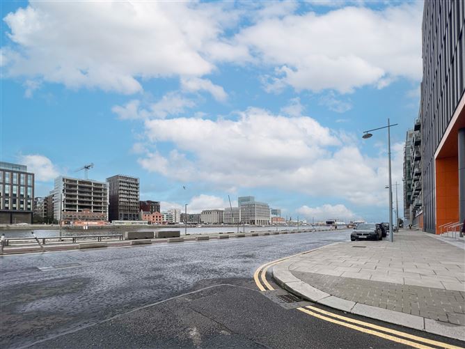 Apartment 123, Longboat Quay North Apartments, Grand Canal Dk, Dublin 2