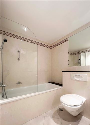 Apartment 123, Longboat Quay North Apartments, Grand Canal Dk, Dublin 2