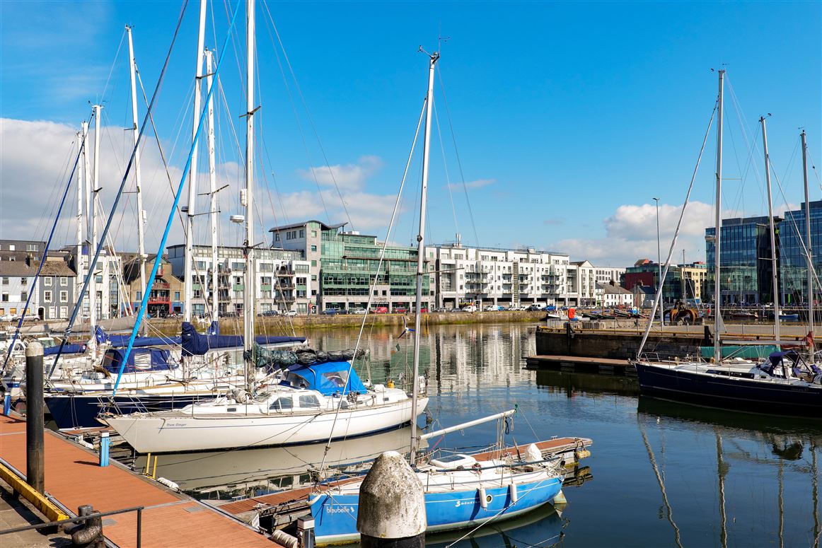 12 Aengus House, Dock Street, Galway 12 Aengus House, Dock Street, Galway