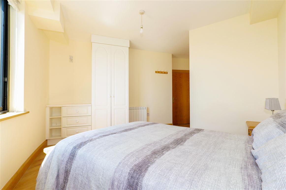 12 Aengus House, Dock Street, Galway 12 Aengus House, Dock Street, Galway