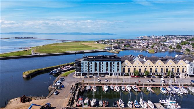 12 Aengus House, Dock Street, Galway