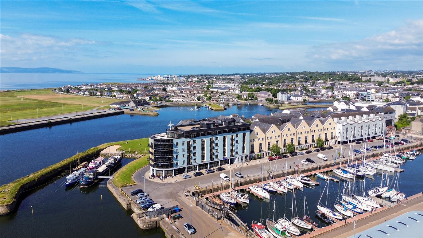 12 Aengus House, Dock Street, Galway 12 Aengus House, Dock Street, Galway