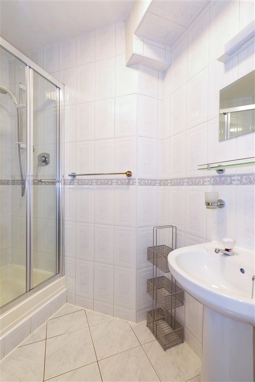 12 Aengus House, Dock Street, Galway 12 Aengus House, Dock Street, Galway