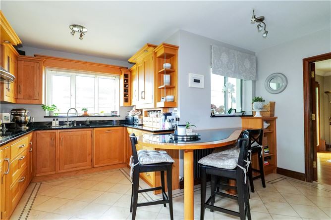 12 Cashelmara, Knocknacarra, Galway