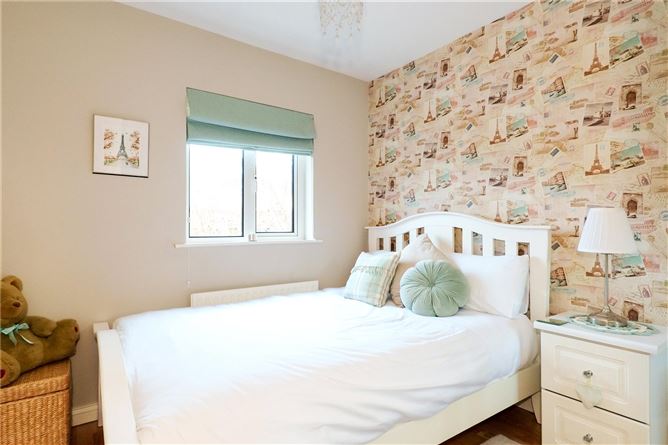 12 Cashelmara, Knocknacarra, Galway