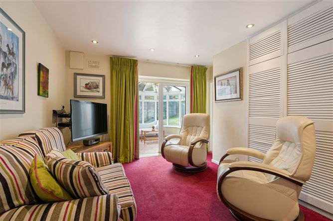 https://photos-a.propertyimages.ie/media/3/7/7/4909773/2210f800-cdc0-422e-af7a-c52e0a8d4e33_l.jpg