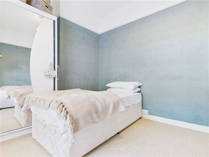 Renbrack, 5 Belmont Terrace, Golf Links Road, Youghal, Cork