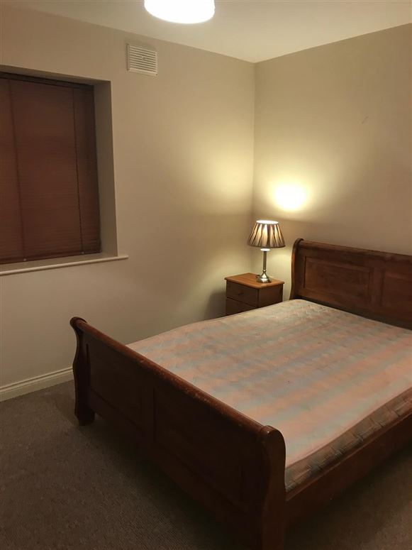 59 millbank square , Sallins, Kildare, W91YN29