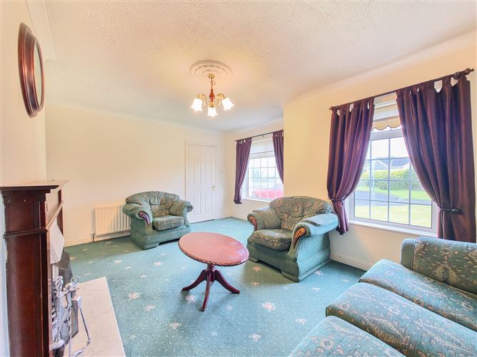 No 28 Knightspark, Castlebar, Mayo