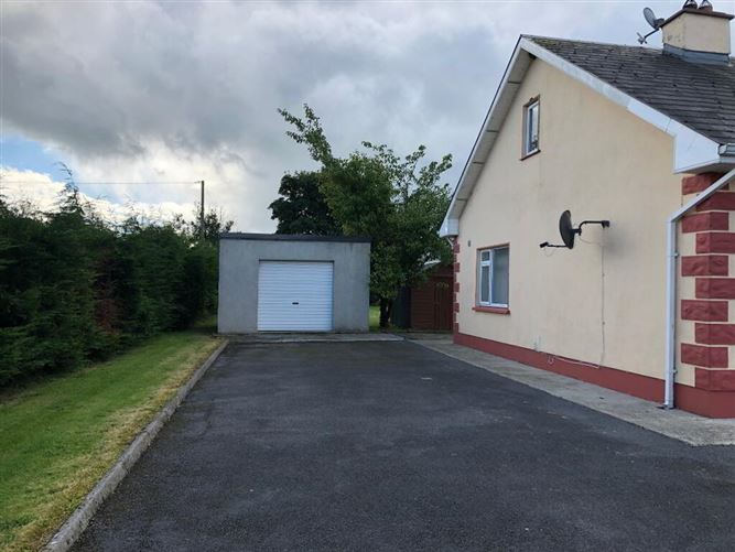 Newtown Farragher, Four Mile House, Roscommon