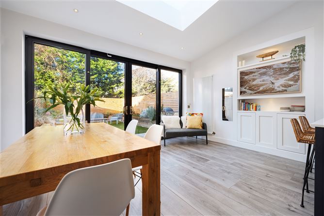 24 Pine Ave, Westminster Park, Foxrock, Dublin 18