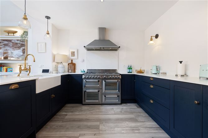 24 Pine Ave, Westminster Park, Foxrock, Dublin 18