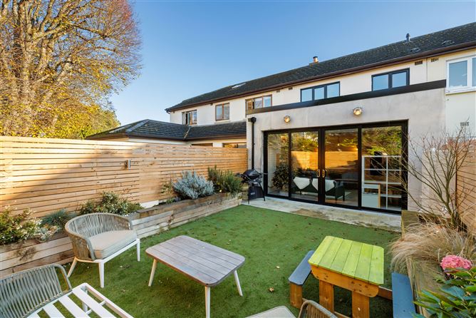 24 Pine Ave, Westminster Park, Foxrock, Dublin 18
