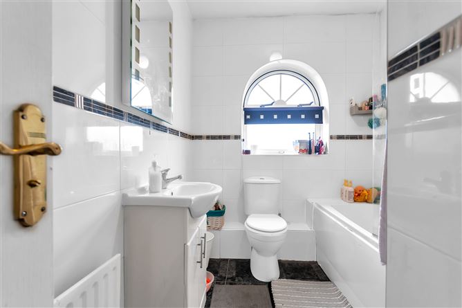 13 The Drive Collegewood Park, Clane, Kildare