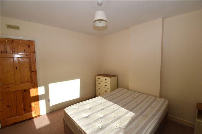 12 Kenley Avenue,, Model Farm Road, Cork