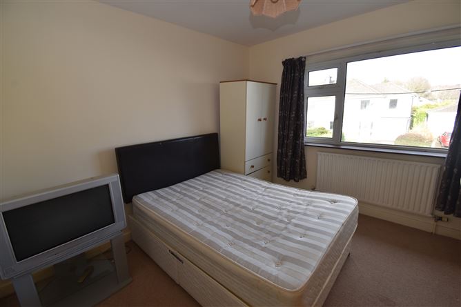 12 Kenley Avenue,, Model Farm Road, Cork
