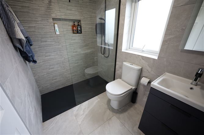 37 Ros na Greine, Kilmoney Road Upper , Carrigaline, Cork