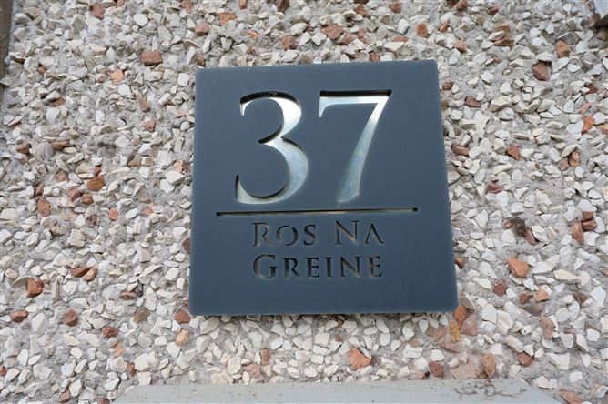 37 Ros na Greine, Kilmoney Road Upper , Carrigaline, Cork