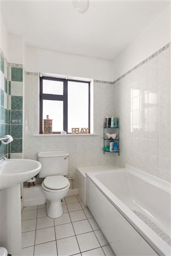614 River Forest, Leixlip, Co. Kildare