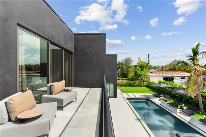 Photo 7 of 10 — Sage & Glass,Miami,Florida,USA