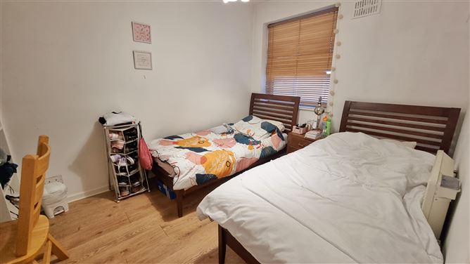 22 Sprangers Yard, Crow Street, Temple Bar, Dublin 2