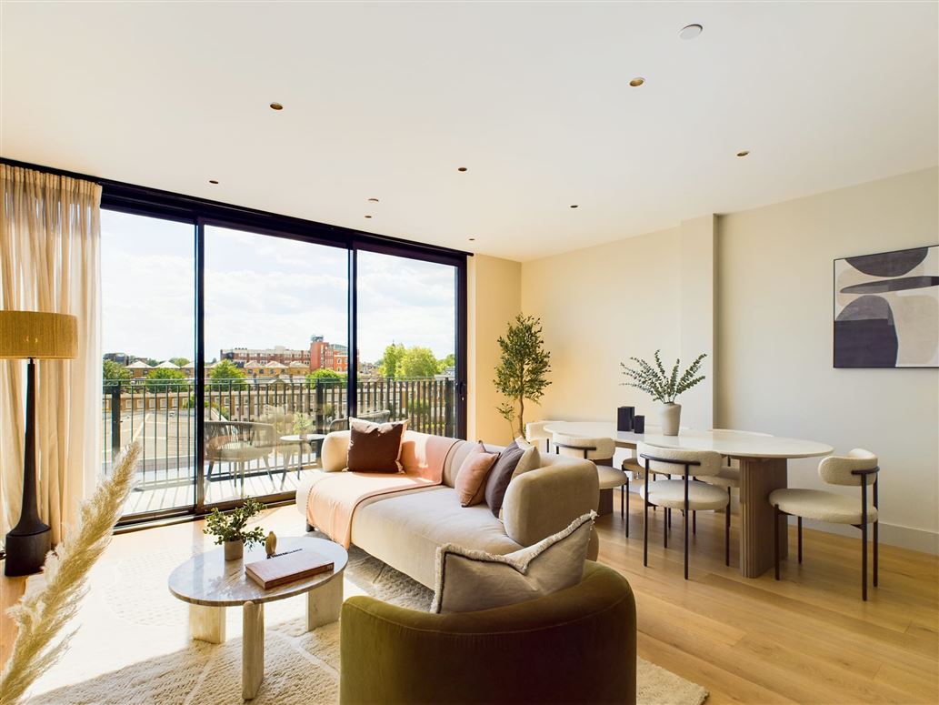 Ivy Grove,London,Greater London,United Kingdom