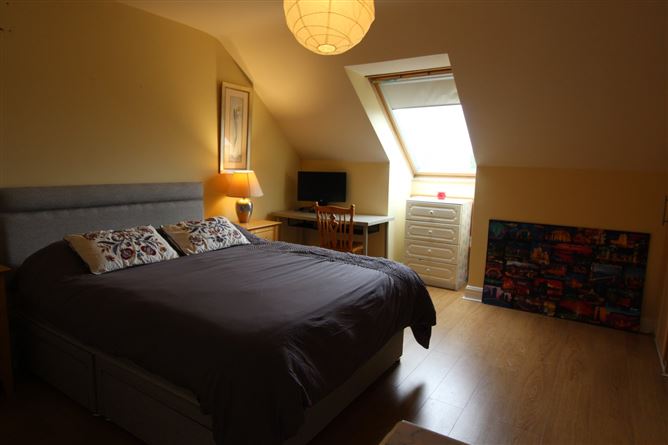 Apt, 5 D-Mek Centre, Apartment 5, Teeling Street, Ballina, Co. Mayo