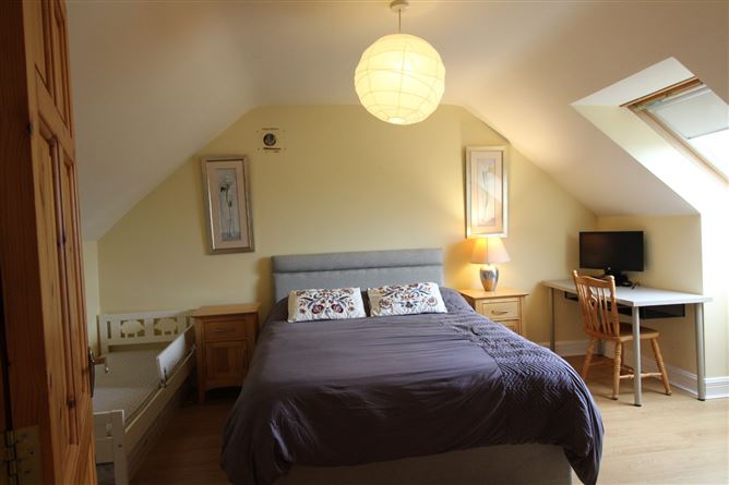 Apt, 5 D-Mek Centre, Apartment 5, Teeling Street, Ballina, Co. Mayo