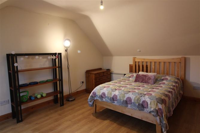 Apt, 5 D-Mek Centre, Apartment 5, Teeling Street, Ballina, Co. Mayo