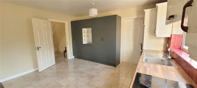 3 Rosemount Heights, Cahir, Tipperary