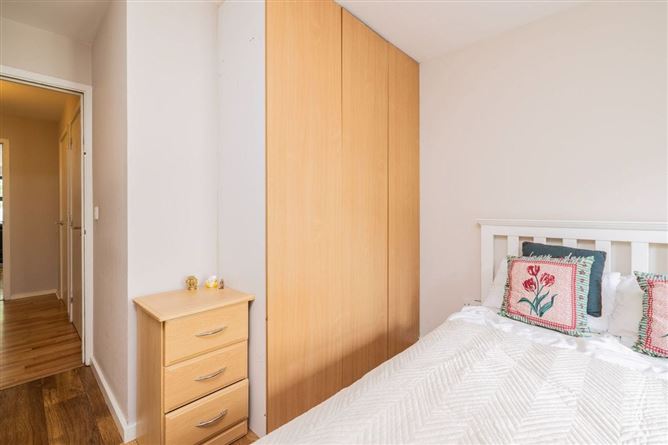 compass court south, royal canal park, Ashtown,   Dublin 15, D15 F102