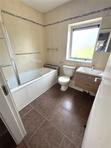 Photo 10 of 16 — 24 Elderwood Avenue, Cork, Boreenmanna Road, Co. Cork