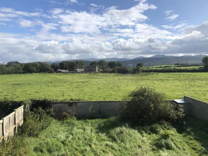 30 Blackthorn Grove, Cashel Road, Tipperary Town, Tipperary