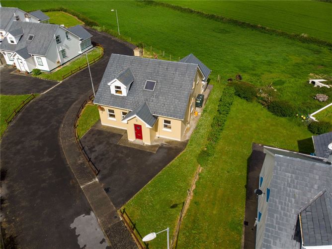 3 Castle Court, Castlegregory, Co. Kerry