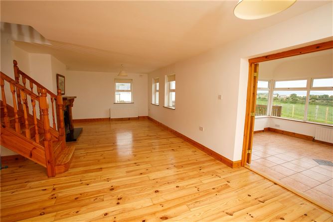 3 Castle Court, Castlegregory, Co. Kerry