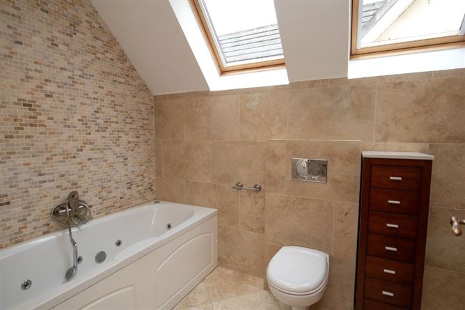 Village Vil, 1 Seville Lawns, Margaret's Fields, Callan Road, Kilkenny