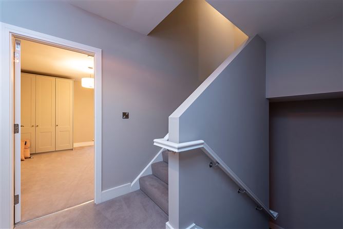 1 Camberley Mews, Churchtown, Dublin 14