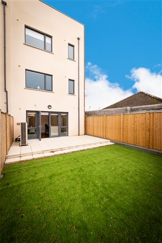 1 Camberley Mews, Churchtown, Dublin 14