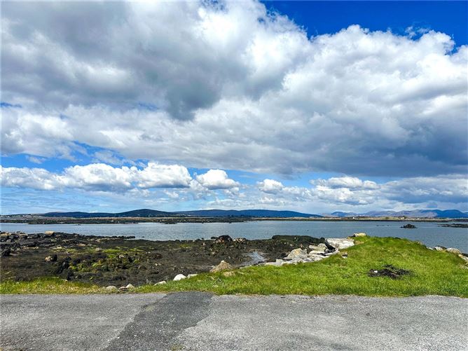 Cuilleain, Carraroe, Co. Galway