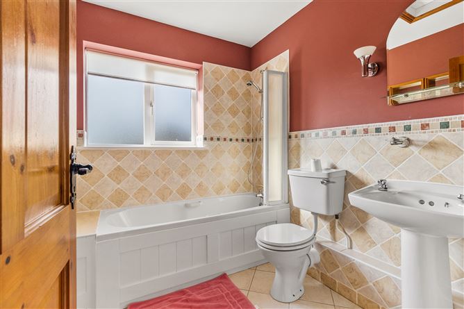 No. 9 Carrig Ri, Leamlara, Cork