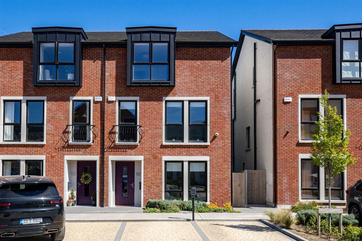 10 Suttonfield Paddocks, Kilternan, Dublin 18