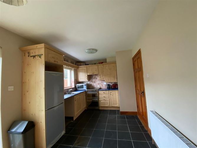 12 Hunters Avenue, Castlegrange, Waterford