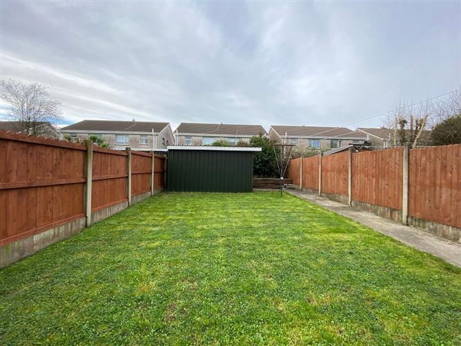 12 Hunters Avenue, Castlegrange, Waterford