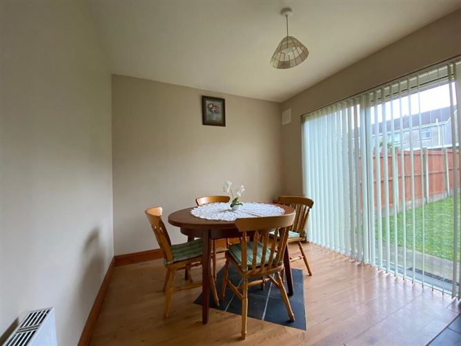 12 Hunters Avenue, Castlegrange, Waterford