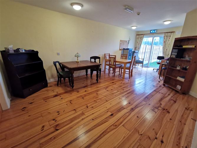 51 Elm Park, Claremorris, Co. Mayo Sherry FitzGerald Hanley 4564183