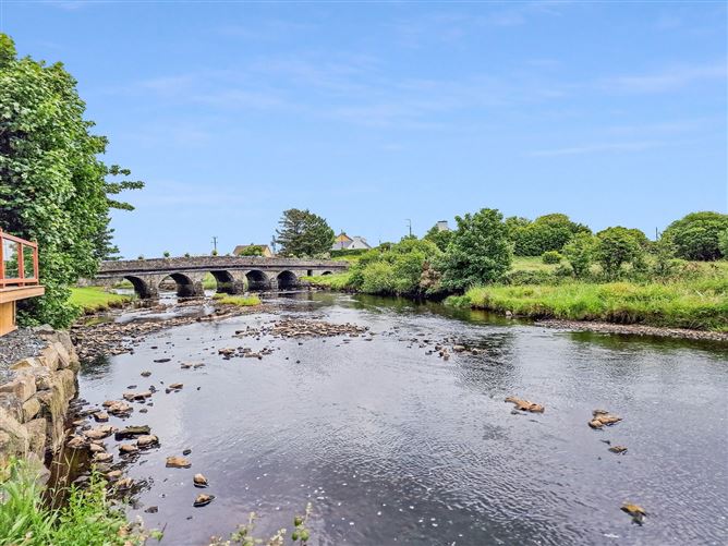 Doonbeg Village, Doonbeg, Co. Clare