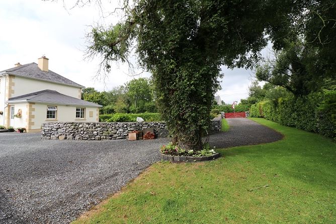 Strongford, Craughwell, Galway