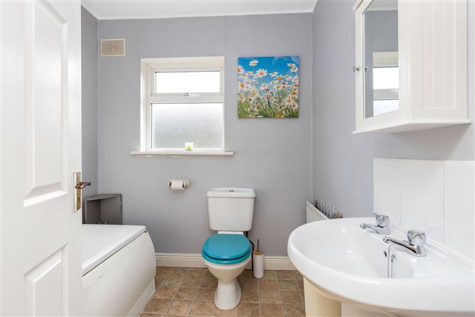 3 Fort Village, Cavan